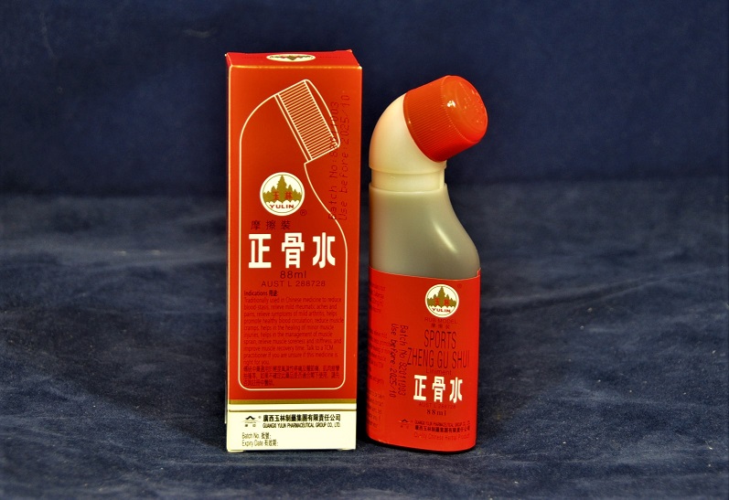 ZHENG GU SHUI Sports - Pain relief remedy liniment 88 ml bottle roll-on. Product Code PR-03